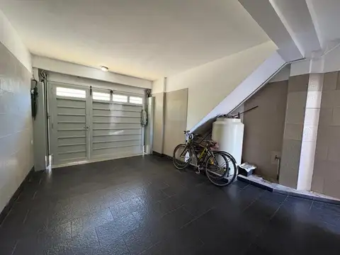 Depto Tipo Casa 4 ambientes con 3 baños