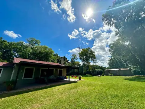 Casaquinta en Barrio San Antonio, Loma Verde