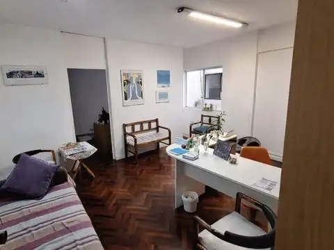 Parana 264 , Piso 1