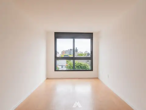 21 de Setiembre 2600