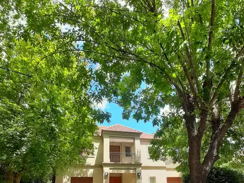 Casa en Barrio Cerrado en Venta en City Bell [Cod: 2852-57]