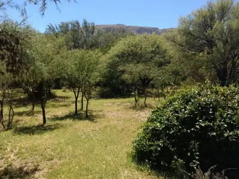 Casa Quinta en Cortaderas 130 M2 Cub + Lote 18K M2