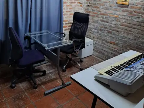 Oficina 3 ambientes con 1 baño