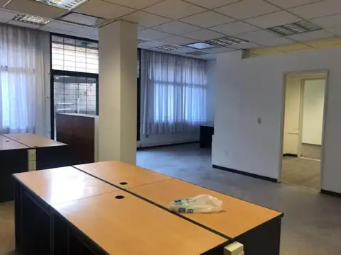 Oficina Monoambiente con 3 baños