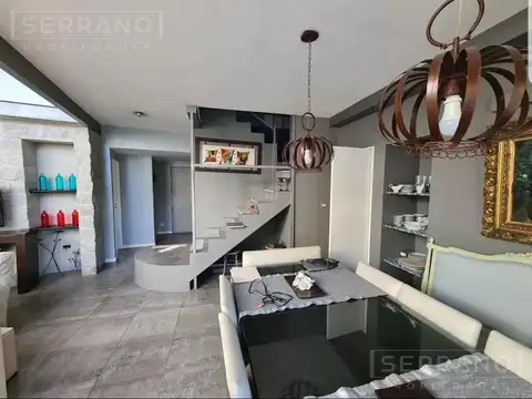 Casa en Alquiler Temporal con 1 cochera