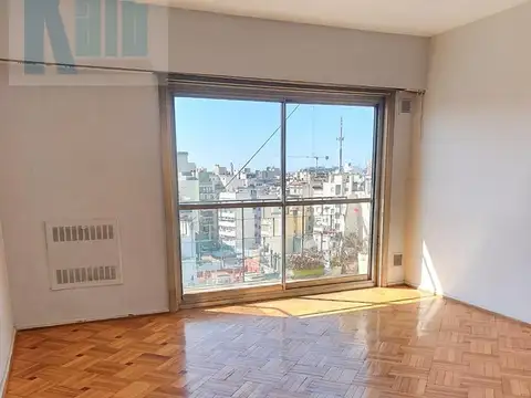 Avenida Hipólito Yrigoyen 1300