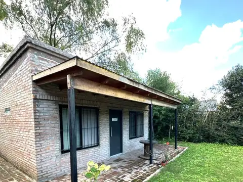 Casa 6 ambientes con 2 baños