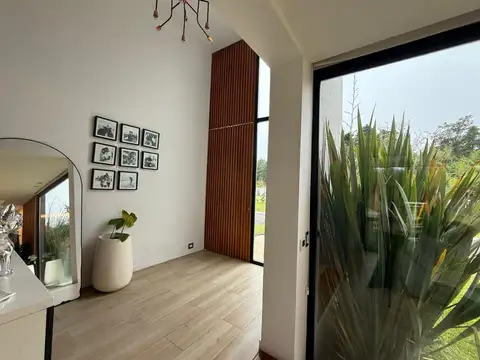 Casa en Alquiler de 4 dormitorios