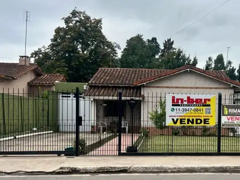 Casa - Venta - Argentina, Berazategui - Calle Camino General Belgrano 5260