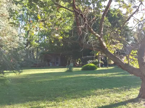 Quinta en Venta con 2 cocheras