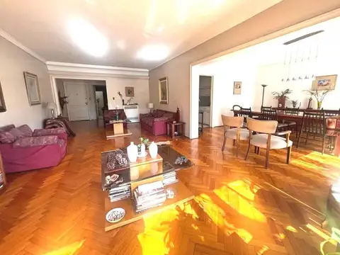 Departamento en Venta de 6 ambientes