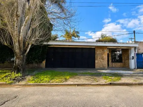 CASA EN VENTA A REFACCIONAR EN RINGUELET