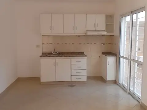 Saavedra 200, Piso P.B.