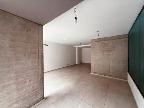 Local en Alquiler en Echesortu, $ 680.000