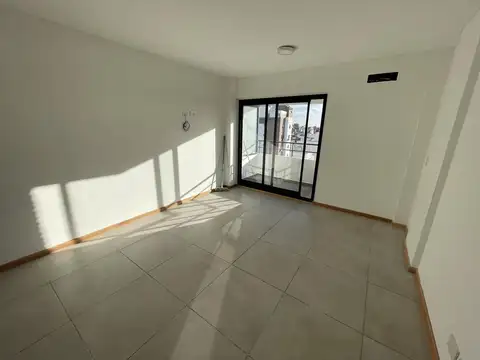 Departamento en Alquiler en Luis Agote, $ 350.000