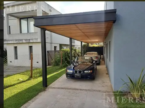 Casa en Alquiler de 4 dormitorios