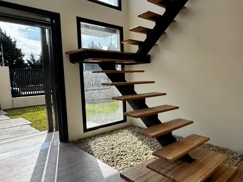 venta Casa en Funes a estrenar 3 dormitorios jardin y pileta