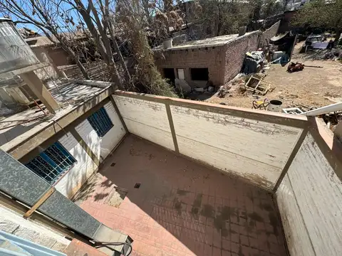 Local en venta + 3 terrenos en San Jose Guaymallen