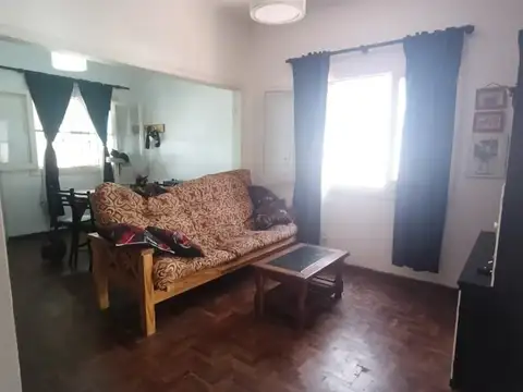 CASA DE CUATRO AMBIENTES CON SEGUNDA VIVIENDA INDEPENDIENTE