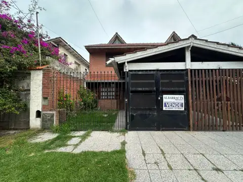 Casa 3 ambientes con 2 baños