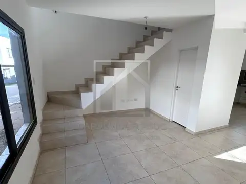 Casa en Alquiler de 2 dormitorios