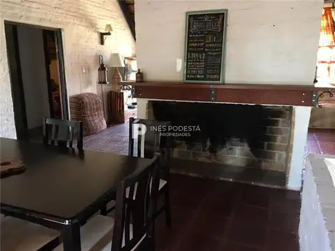 Casa en Alquiler en Pinares, USD 8.500