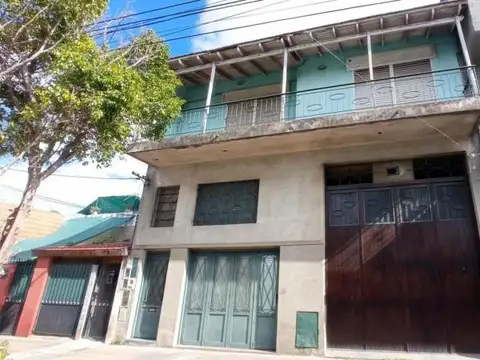 Departamento en venta - 3 Dormitorios 3 Baños - Galpón - 473Mts2 - Villa Diamante, Lanús