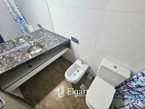 Oficina en Alquiler al Norte