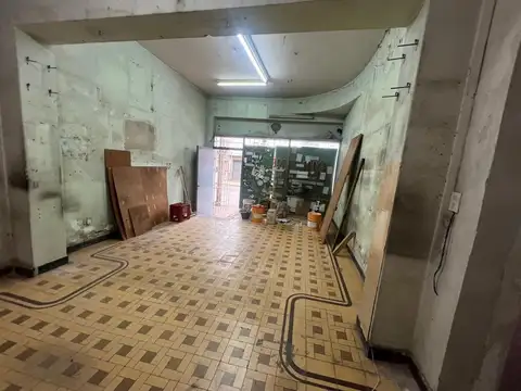 Local en Venta en Alto Alberdi, USD 150.000