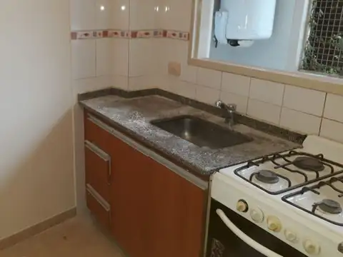 Depto Tipo Casa en Alquiler de 3 ambientes