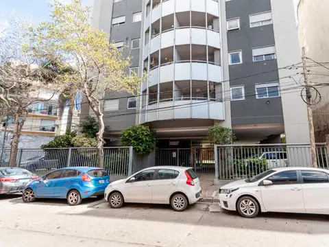 Departamento de dos ambientes en venta, en Olivos.