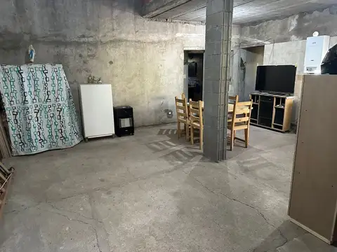 Casa 5 ambientes con 1 baño