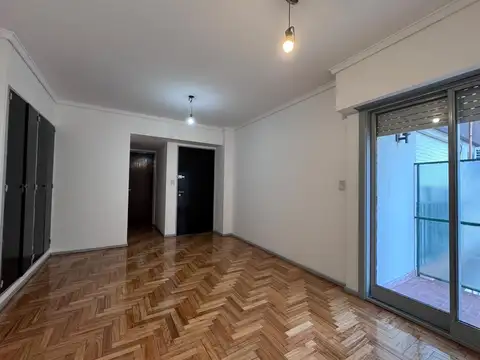 Avenida Don Pedro De Mendoza 5400