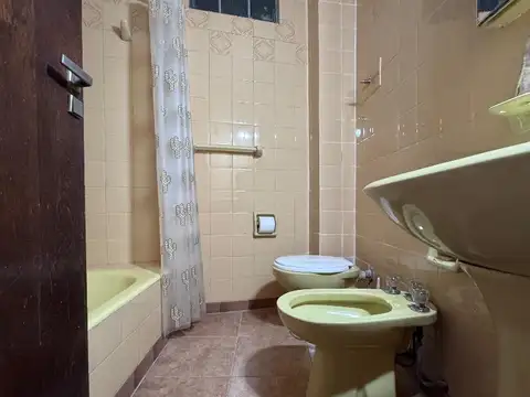 Avenida Don Pedro De Mendoza 5400, Piso 5