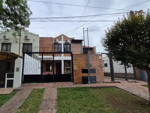 Duplex en alquiler.  Av Libertador 3000, Grand Bourg