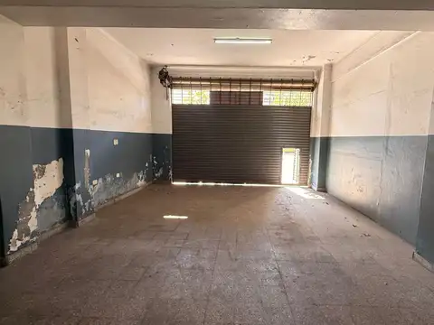 Local en Venta 66 años