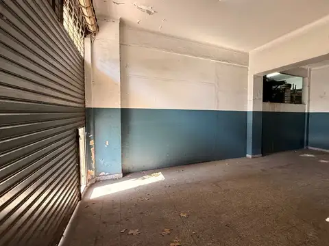 Local en Venta 66 años