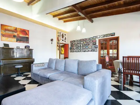 Casa en Venta en Quilmes Oeste, USD 132.000