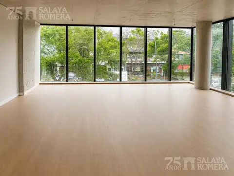 Oficina en Alquiler en Olivos Vias/Rio, USD 3.600
