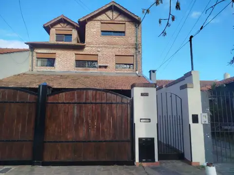 Casa Triplex  en Alquiler en Martínez, San Isidro, G.B.A. Zona Norte
