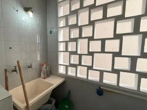 3 ambiente c/ balcón - Baño y toilette - 61 m2