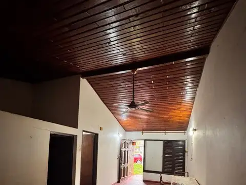 Casa 5 ambientes con 1 baño
