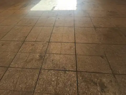Local en Venta 56 años