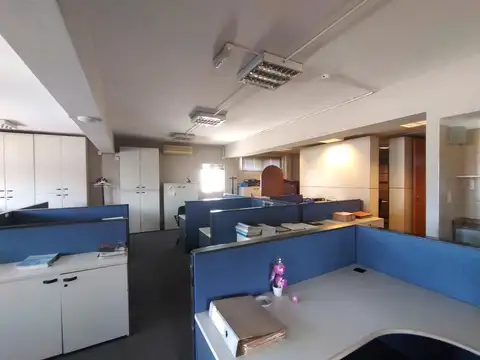 Oficina en Alquiler 70 años