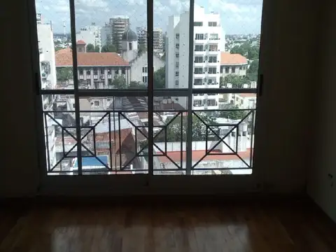 Cnel R L Falcon 3300, Piso 9