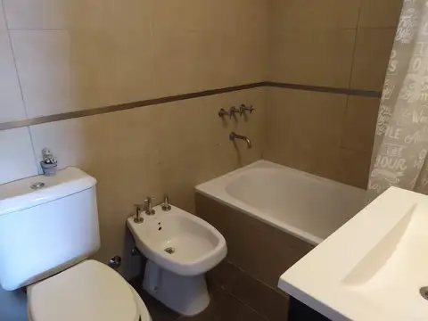 Departamento en Alquiler en Villa Pueyrredon, $ 680.000