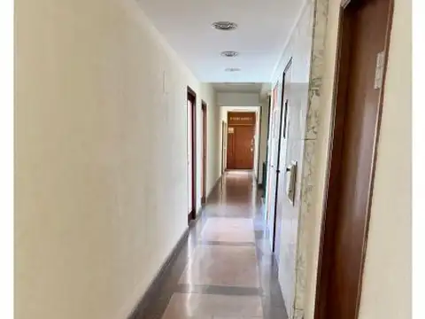 OFICINA EN VENTA - Cordoba 1330