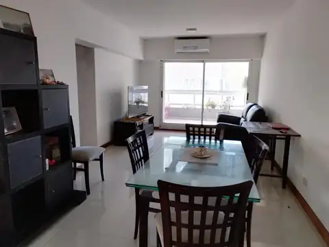 Avenida Beiro 4500, Piso 2