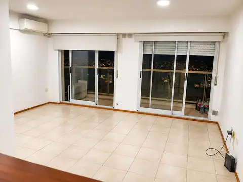 VENTA | MONOAMBIENTE DIVISIBLE CON BALCÓN CORRIDO AL FRENTE