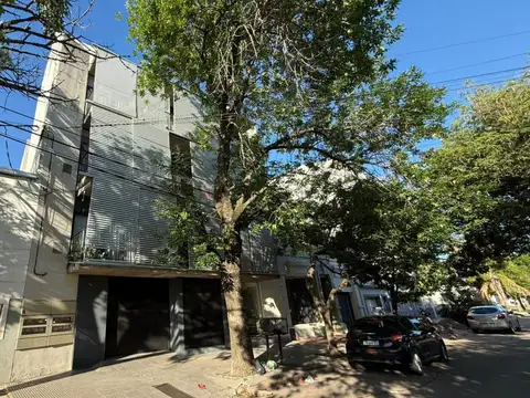 Buenos Aires al 400 3º piso y cochera